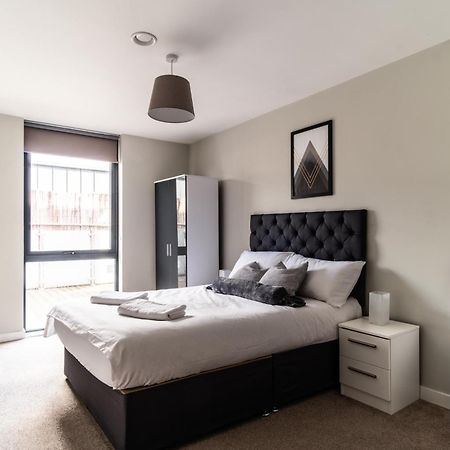 Prime Location 1 Bed Penthouse Apartment Manchester Dış mekan fotoğraf