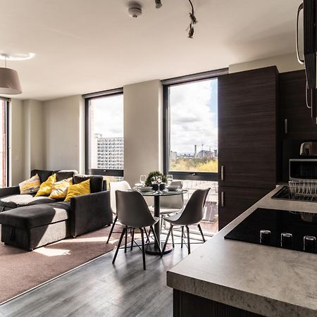 Prime Location 1 Bed Penthouse Apartment Manchester Dış mekan fotoğraf